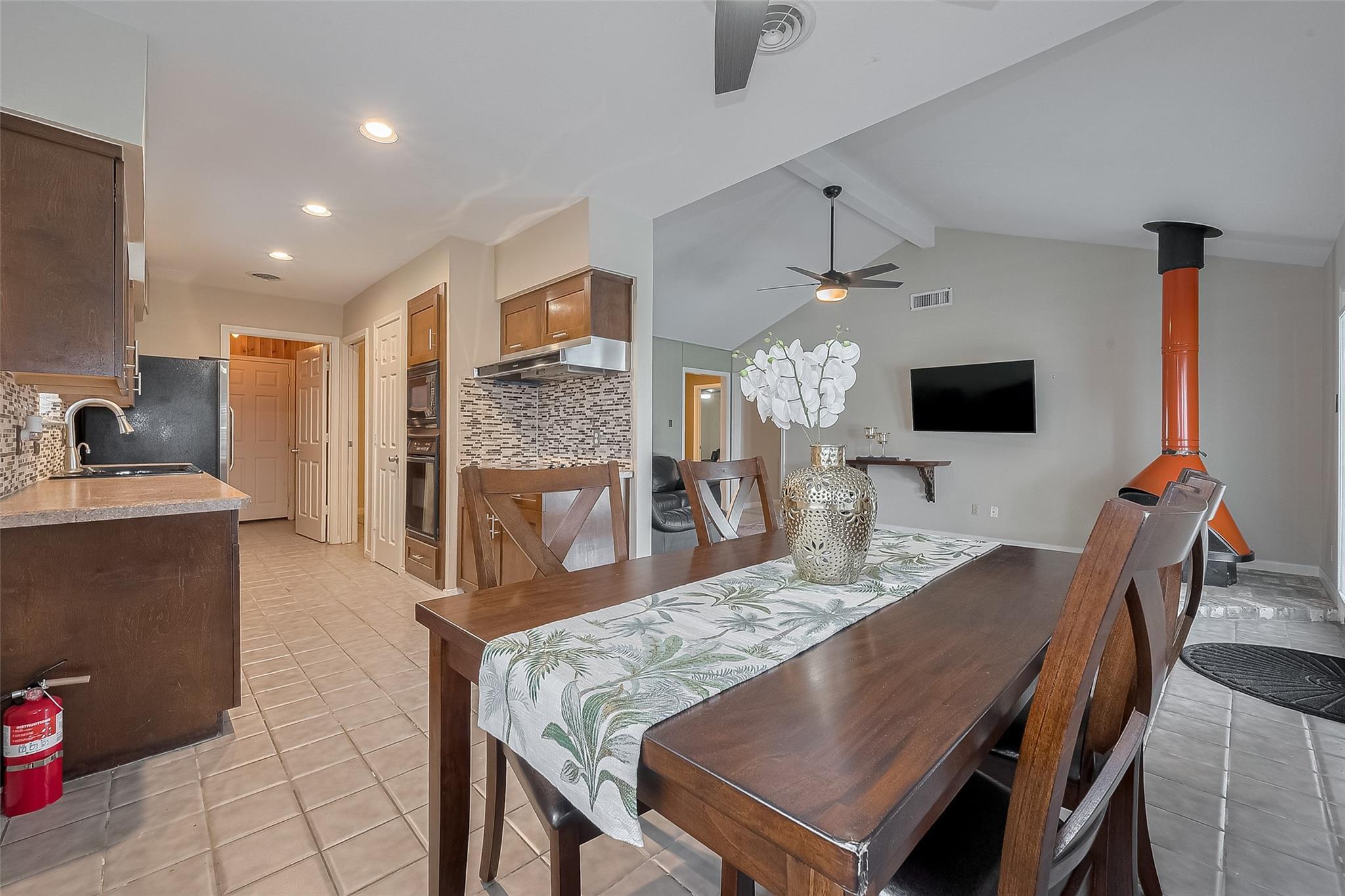 Property Photo: 7230 Redding Road TX 77036