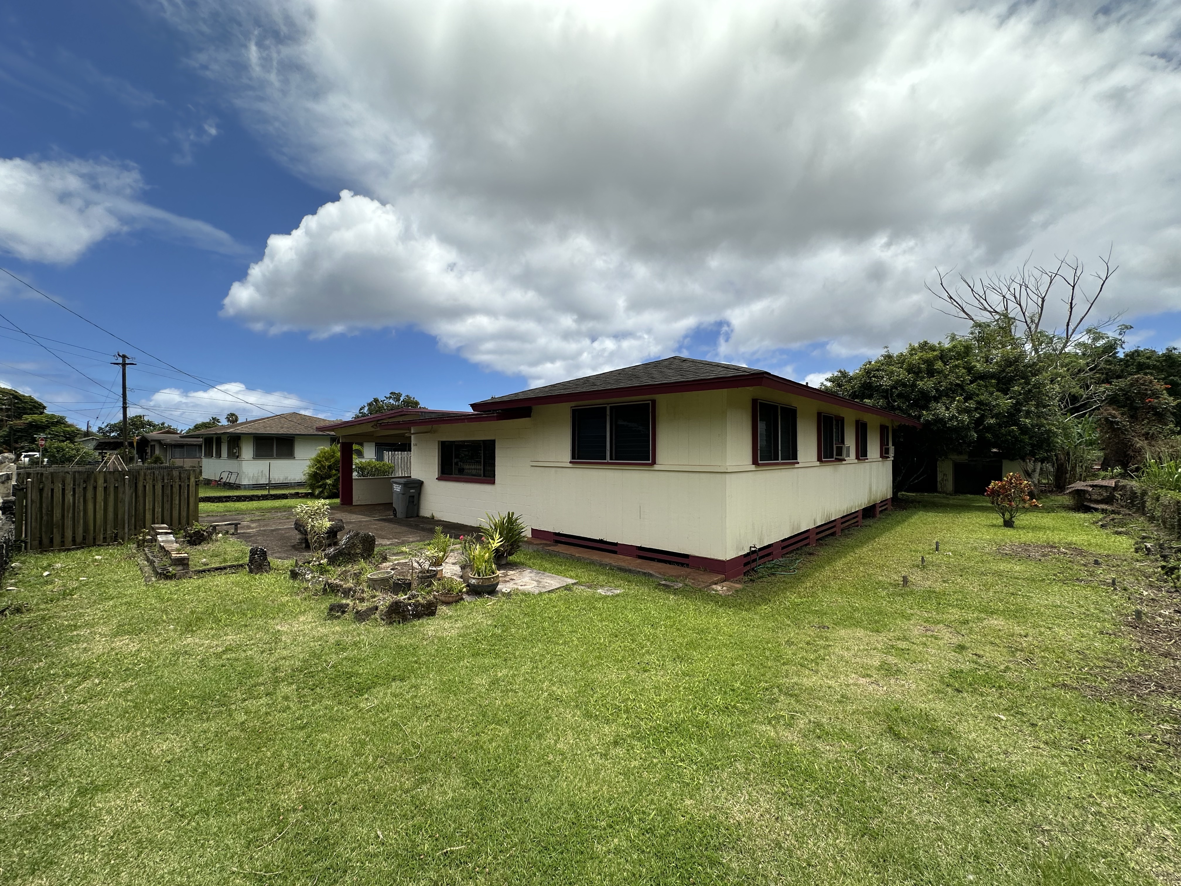 Property Photo: 5684 Wailaau Rd HI 96756