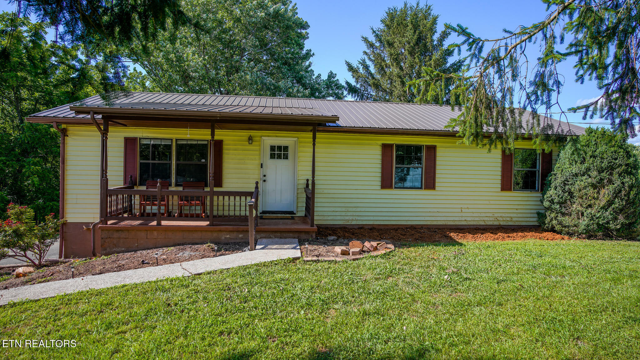 Property Photo: 1440 Ratledge Rd TN 37737