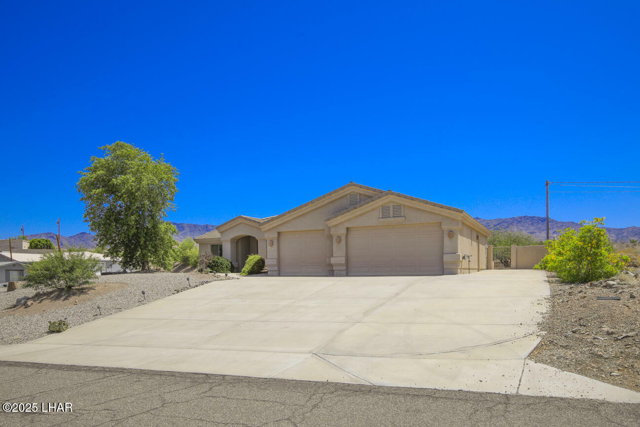 Property Photo: 3732 Hiawatha Dr AZ 86404