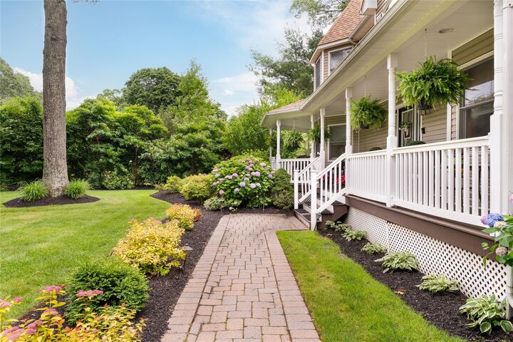 Property Photo:  34 N Country Road  NY 11786 