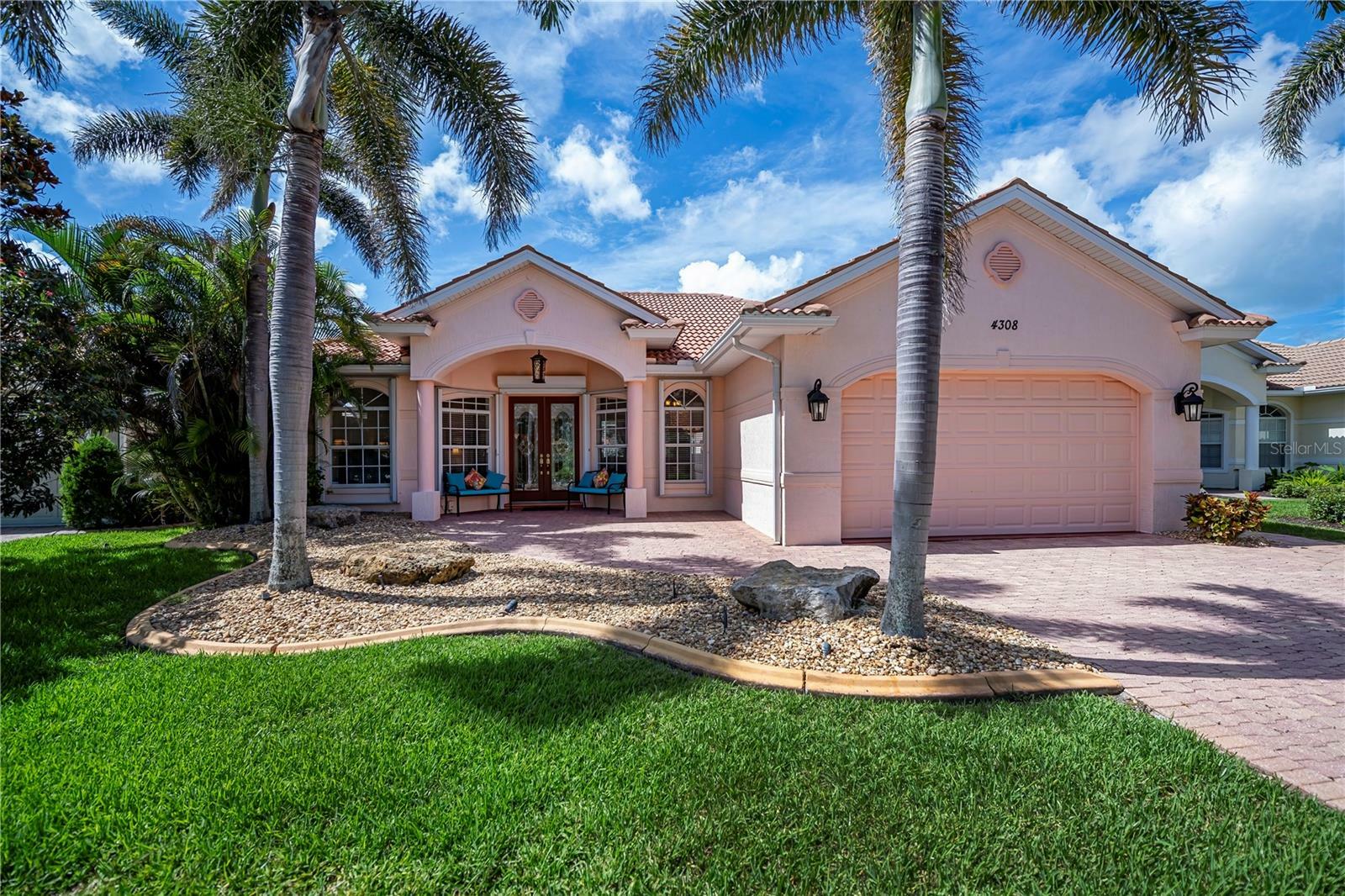 Property Photo: 4308 Via Del Santi FL 34293