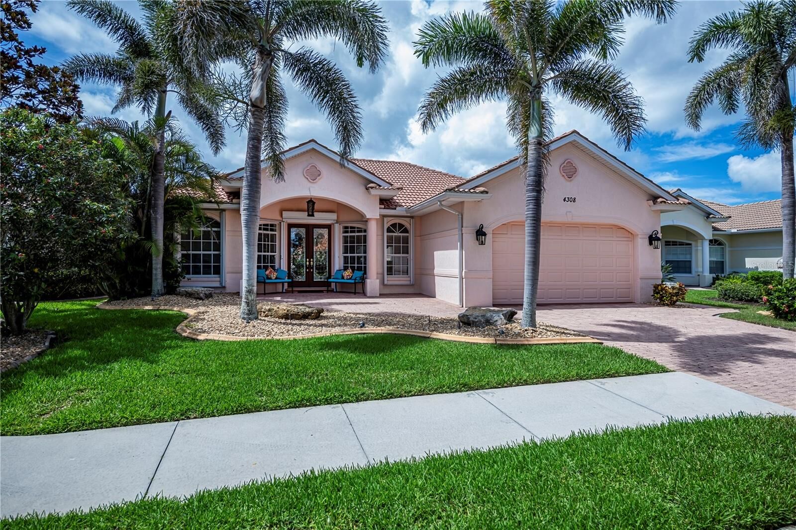Property Photo: 4308 Via Del Santi FL 34293