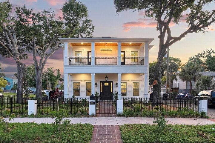 608 Grove Street N  St Petersburg FL 33701 photo