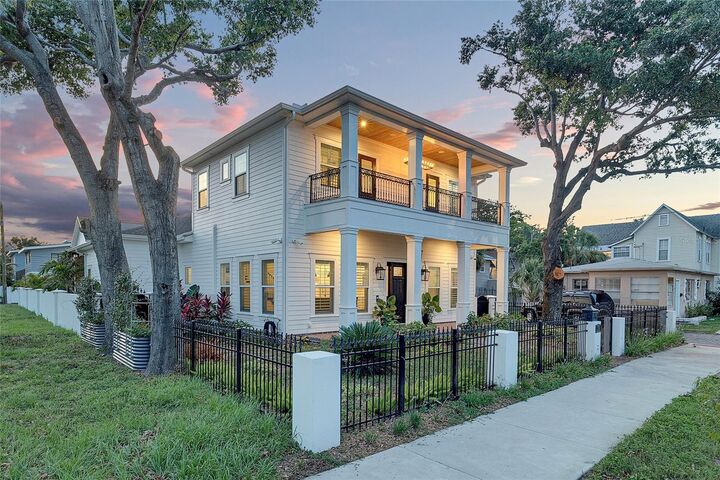 608 Grove Street N  St Petersburg FL 33701 photo