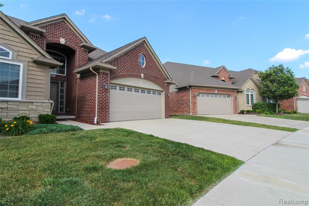 Property Photo:  30475 Berghway Trail  MI 48092 6332 