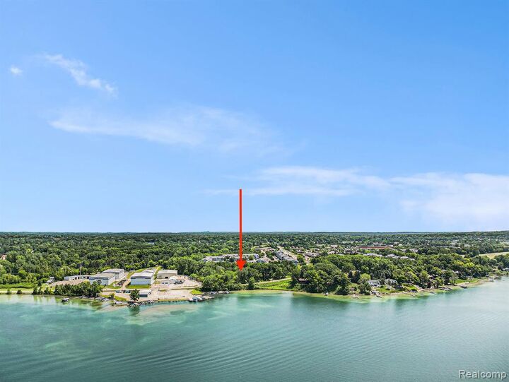 Property Photo:  3382 W Silver Lake Road  MI 48430 1375 