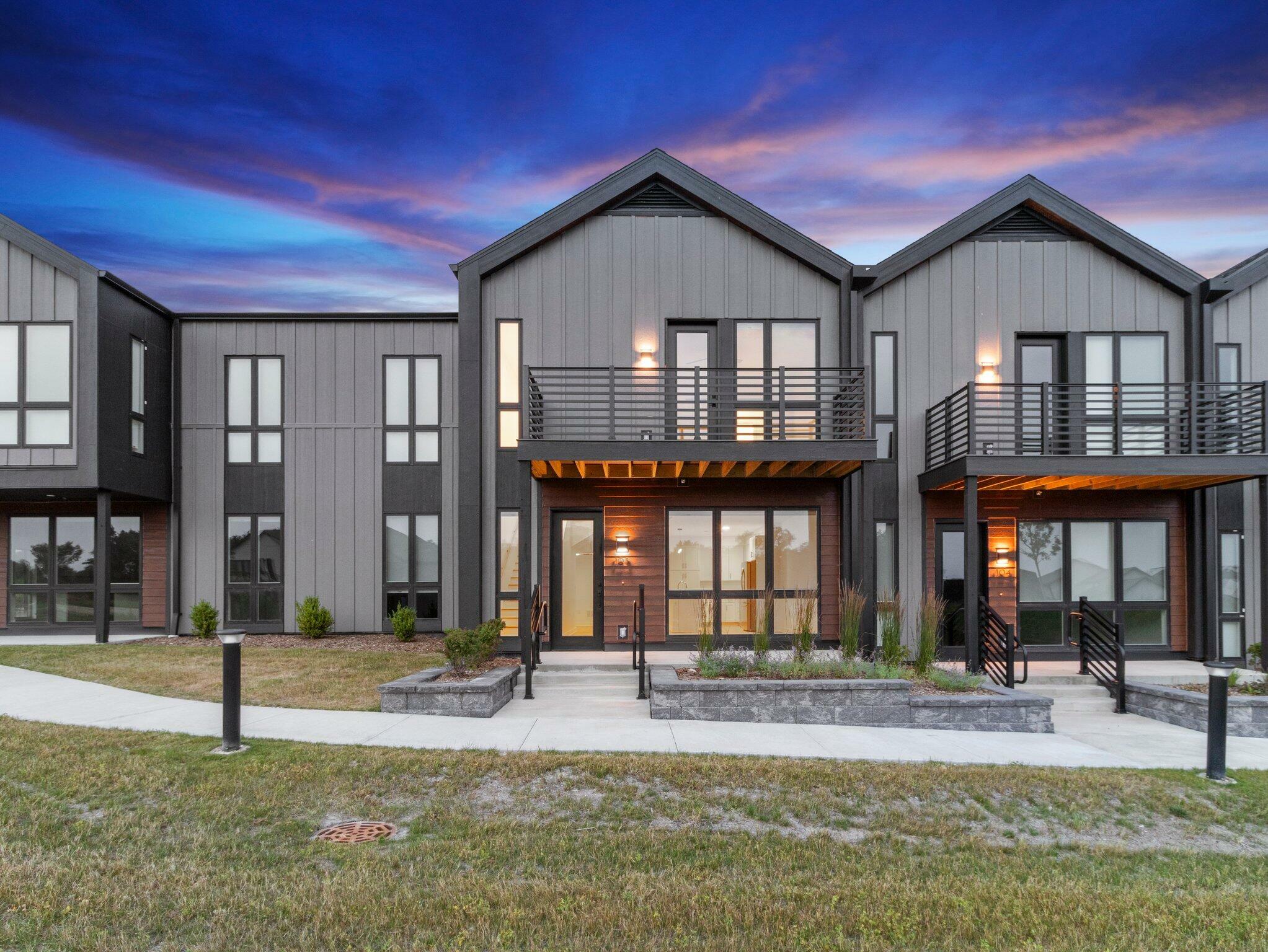 Property Photo:  9378 S Alder Pl 103  WI 53154 