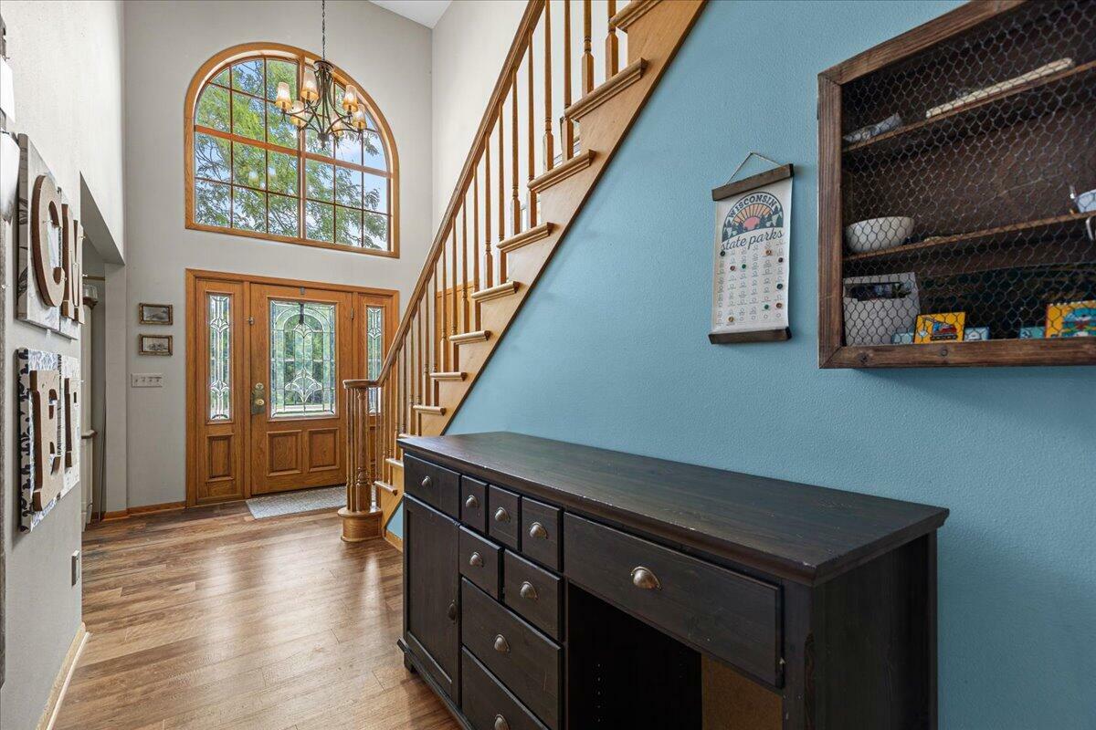 Property Photo: 1021 Aspen Pl WI 53095