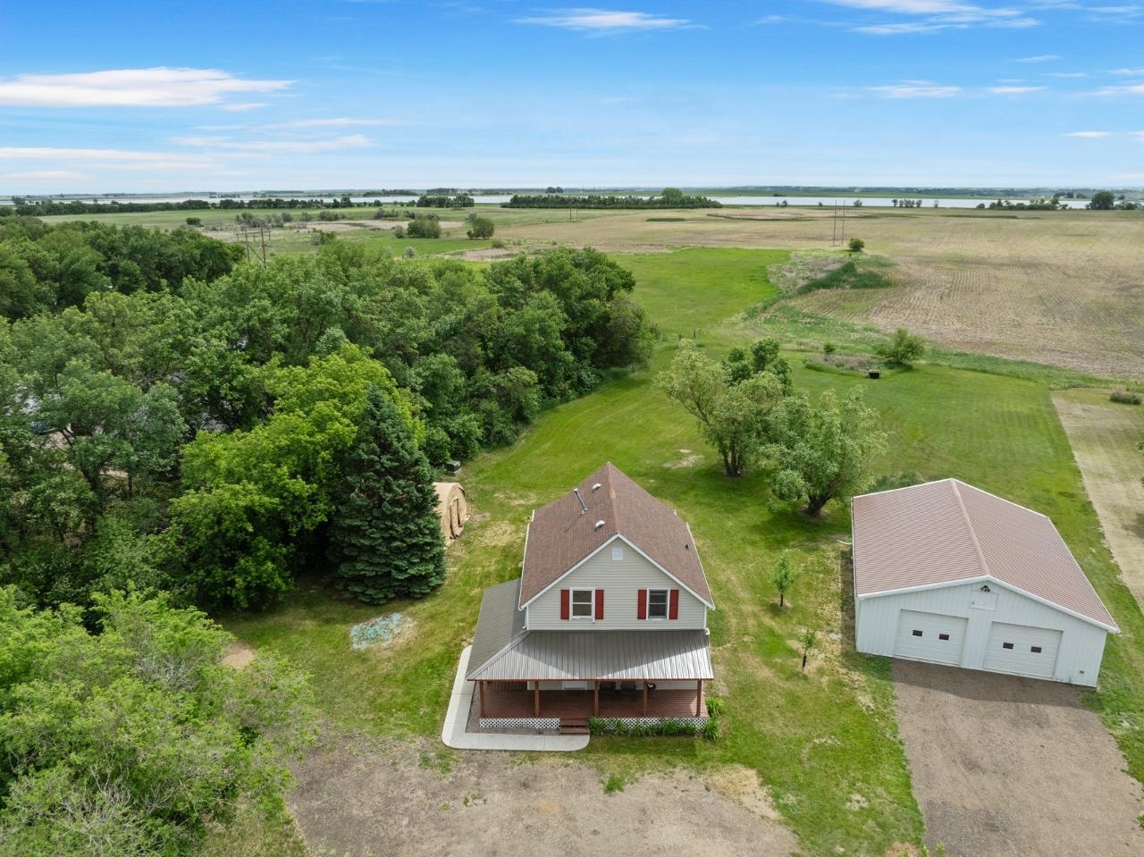 Property Photo: 7520 15th Ave SE ND 58701