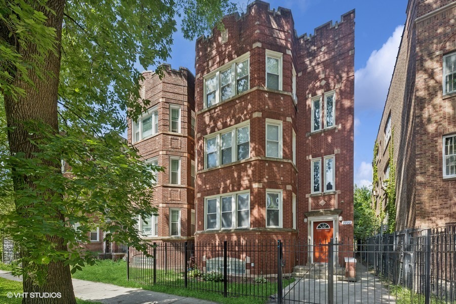 7730 S Essex Avenue  Chicago IL 60649 photo