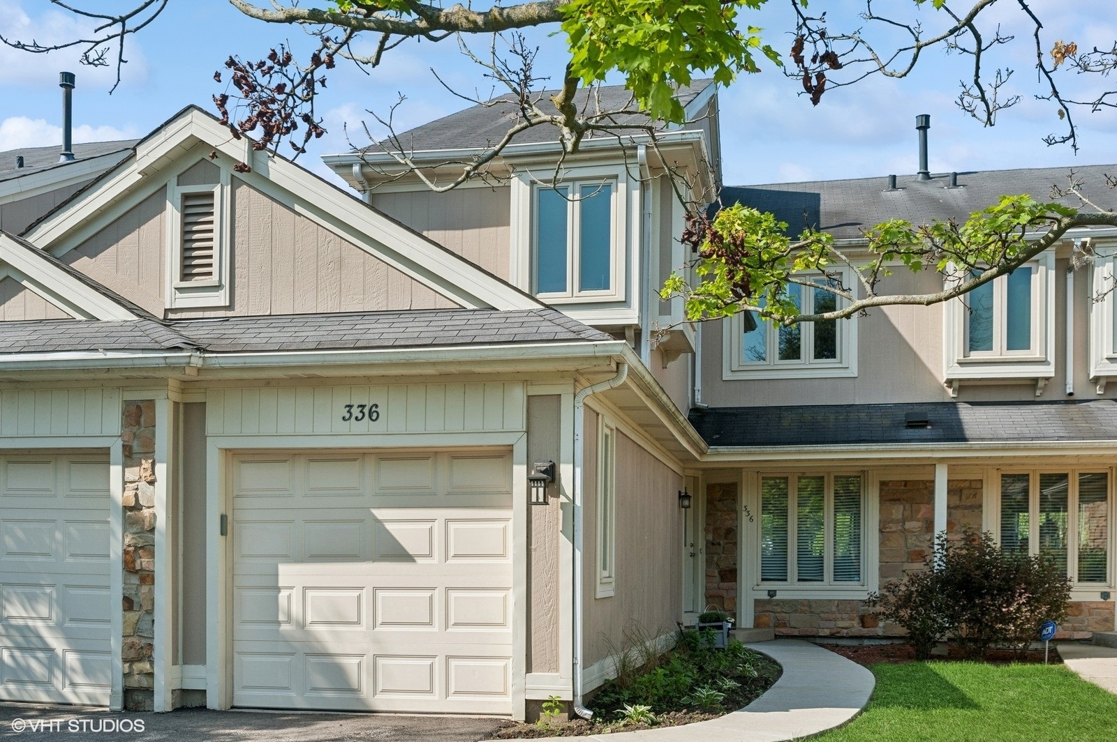 Property Photo: 336 Redwing Drive 18-3 IL 60015