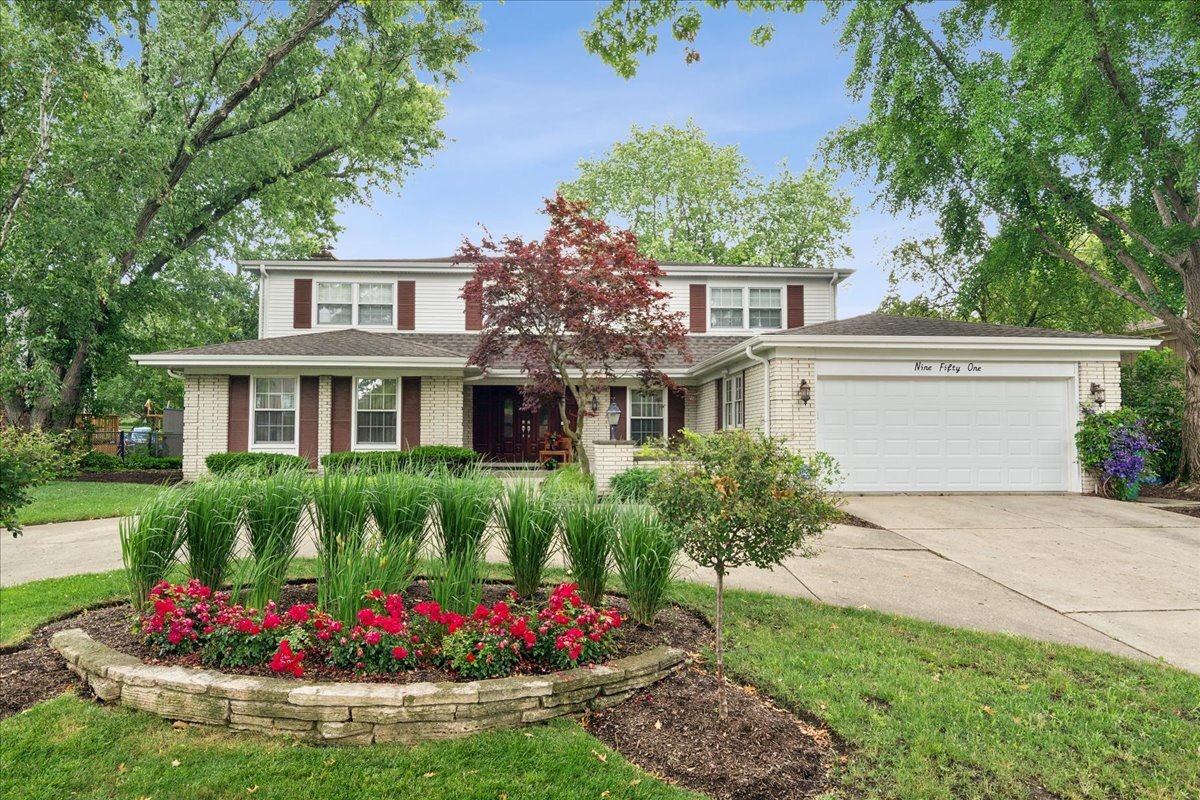 Property Photo: 951 Suffield Terrace IL 60062