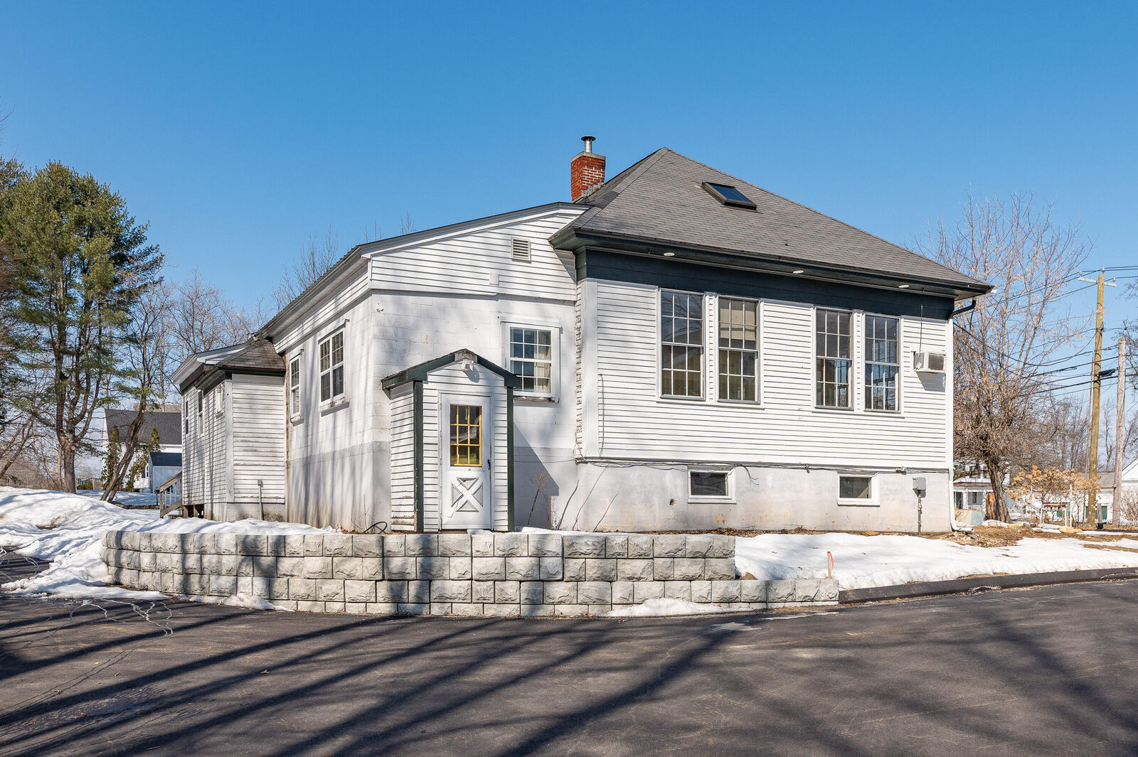 Property Photo: 27 Ossipee Trail E 1 ME 04084