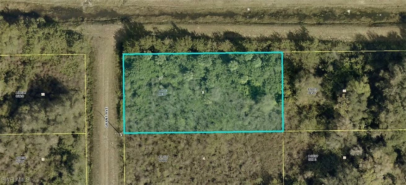 Property Photo:  1518 Grant Avenue  FL 33972 