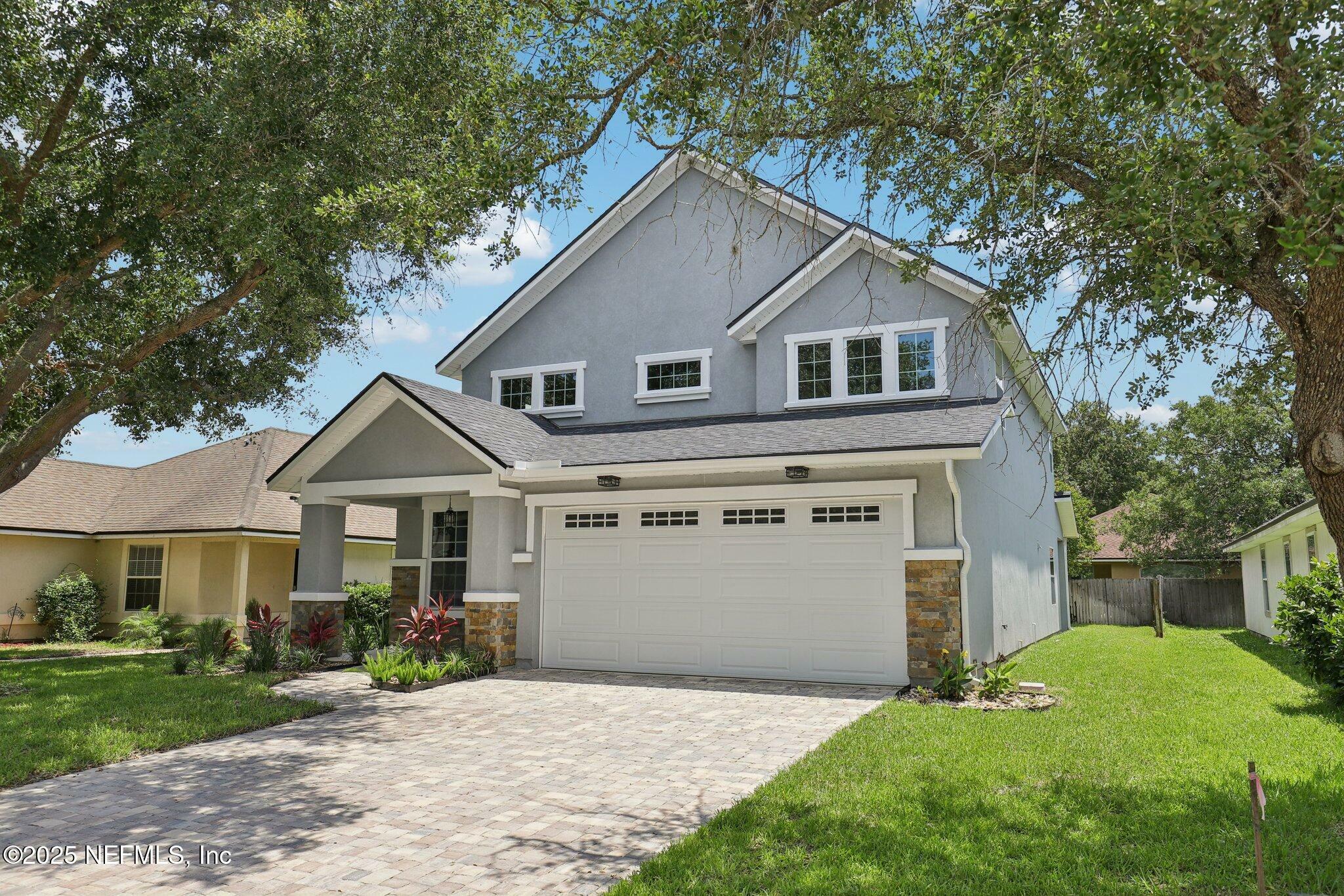 Property Photo: 703 Bellshire Drive FL 32065