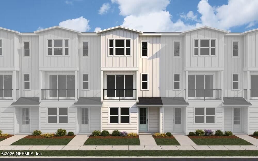 Property Photo:  1026 2nd Avenue N  FL 32250 