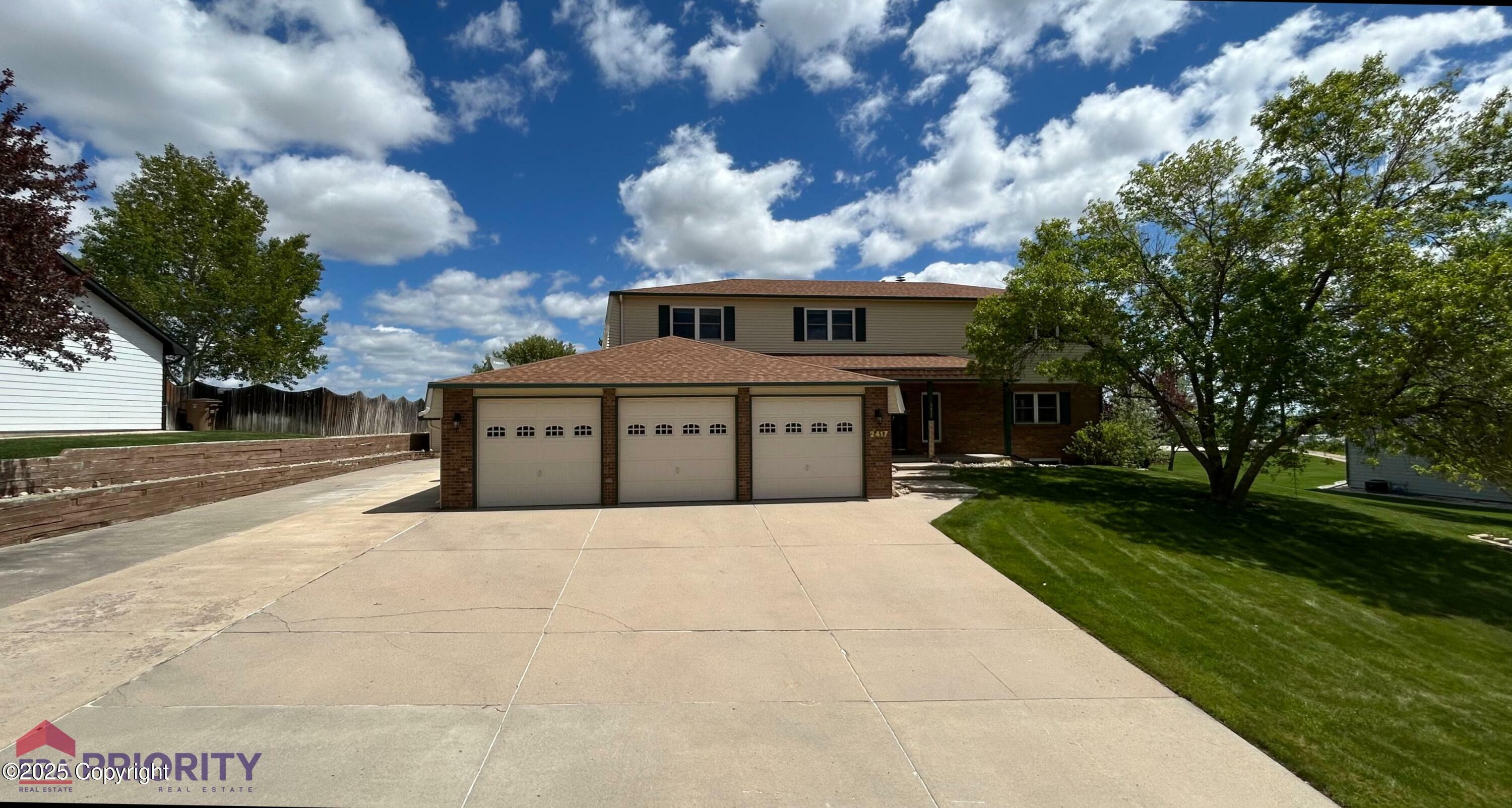 Property Photo:  2417 Hillcrest Dr -  WY 82718 