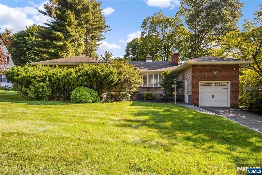 Property Photo: 93 Nottingham Road NJ 07446