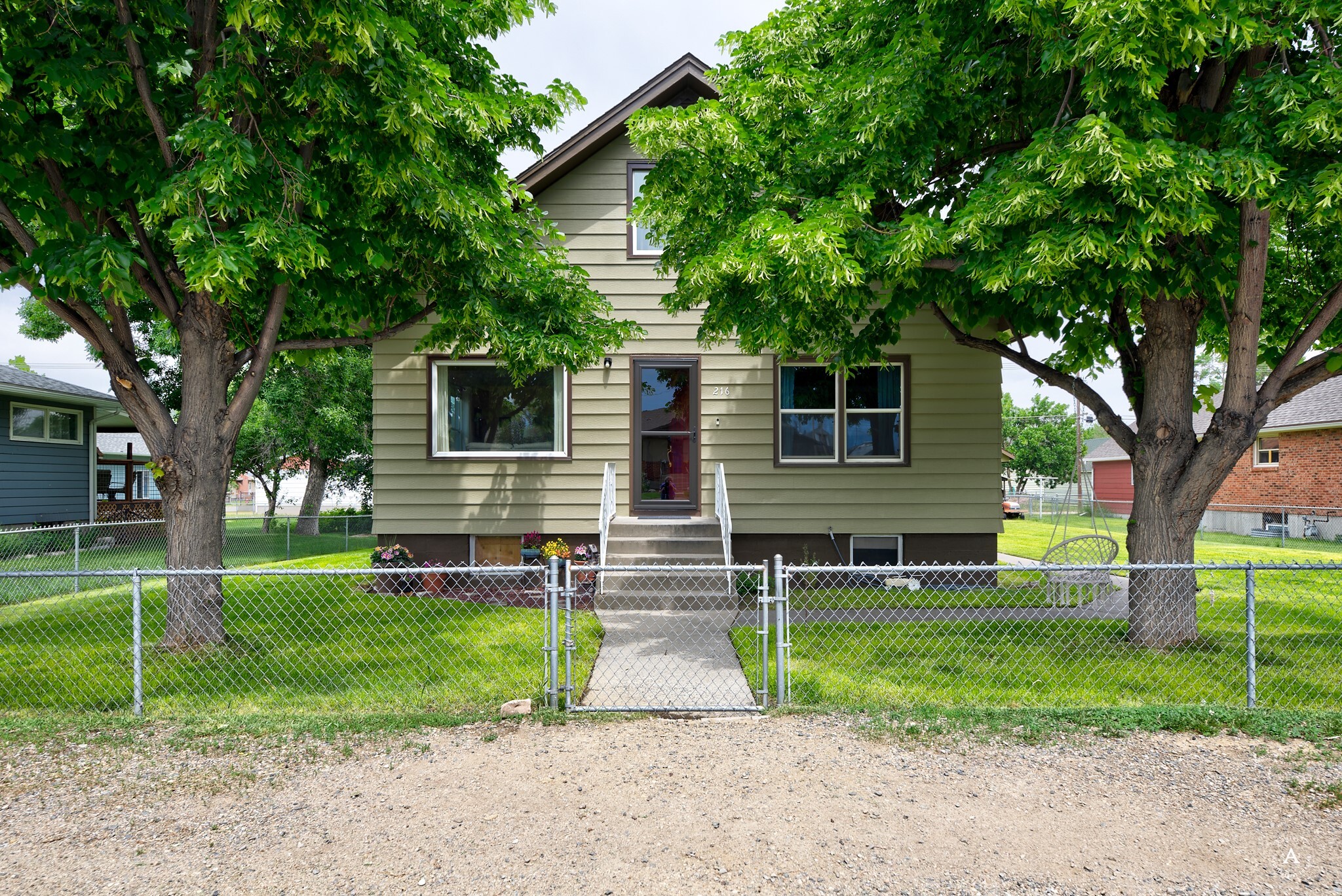 Property Photo: 216 W Riggs Street MT 59635