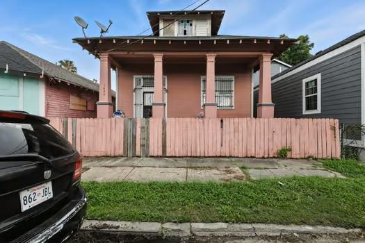 Property Photo:  1635 Frenchmen Street  LA 70116 