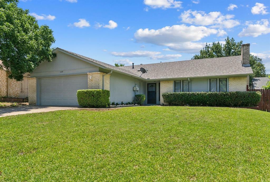 Property Photo:  1109 Paluxy Court  TX 75028 