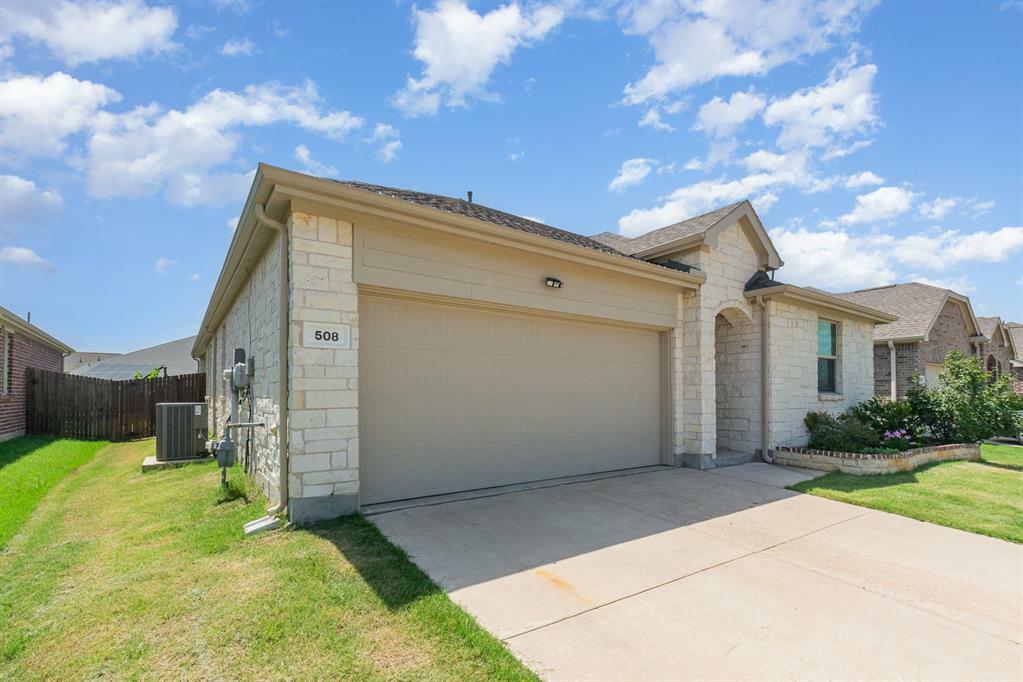 Property Photo:  508 Saffron Street  TX 75407 