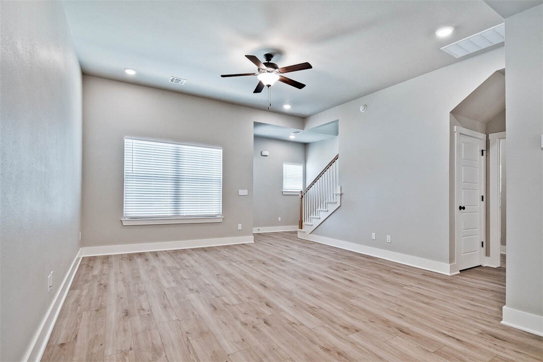 Property Photo: 310 W Kinniburgh Drive AR 72730