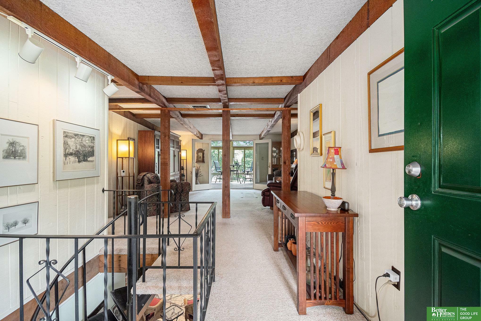 Property Photo: 9109 Murray Drive NE 68048