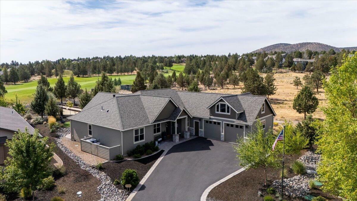 Property Photo: 7780 Angel Falls Way OR 97756