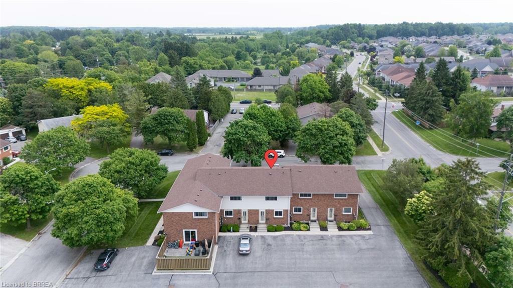 Photo de la propriété: 32 Montclair Crescent 16 ON N3Y 4R9