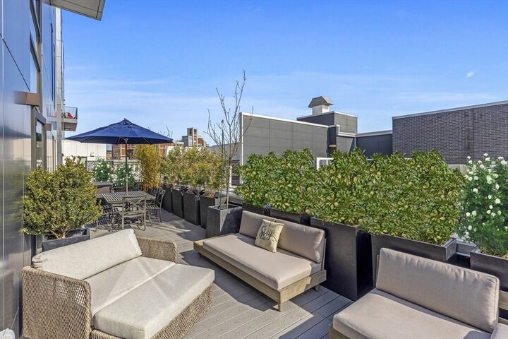 Property Photo:  14 West Broadway 707  MA 02127 
