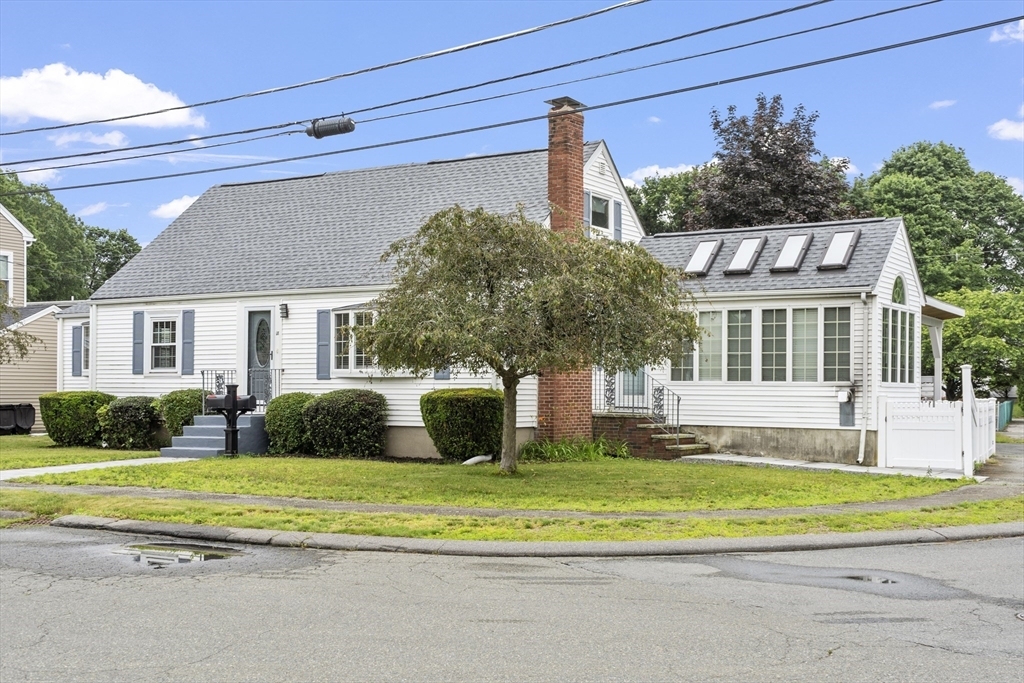 Property Photo: 18 Rainbow Cir MA 01960