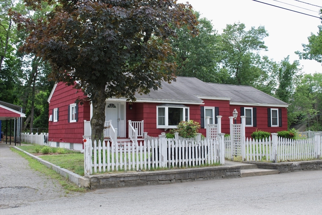 Property Photo:  5 Leedburg St  MA 01863 