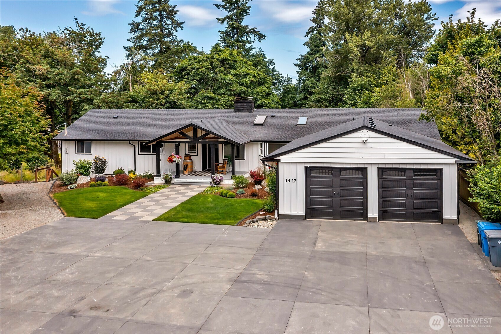 Property Photo: 1317 23rd Avenue SW WA 98371