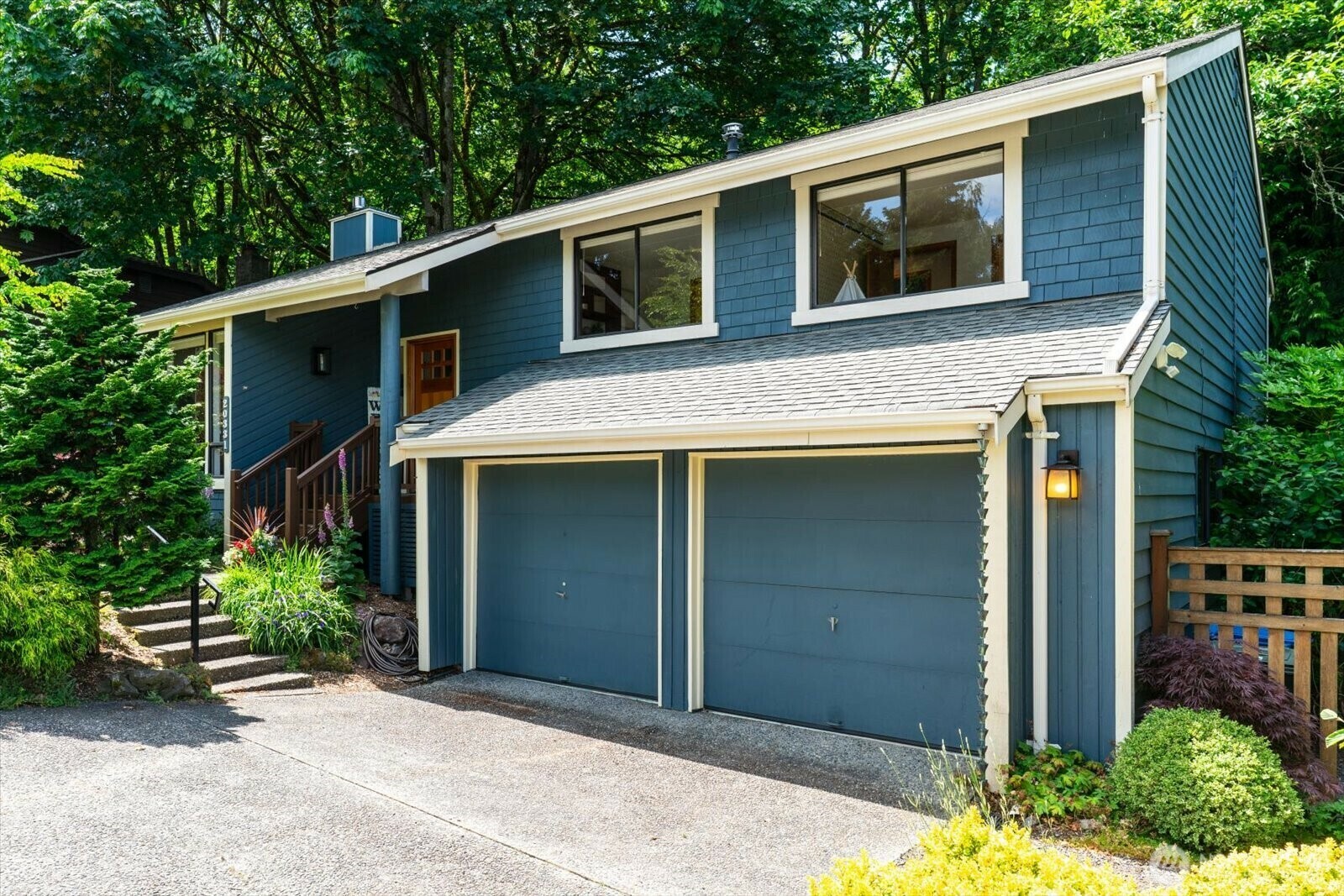 Property Photo: 20331 46th Place NE WA 98155