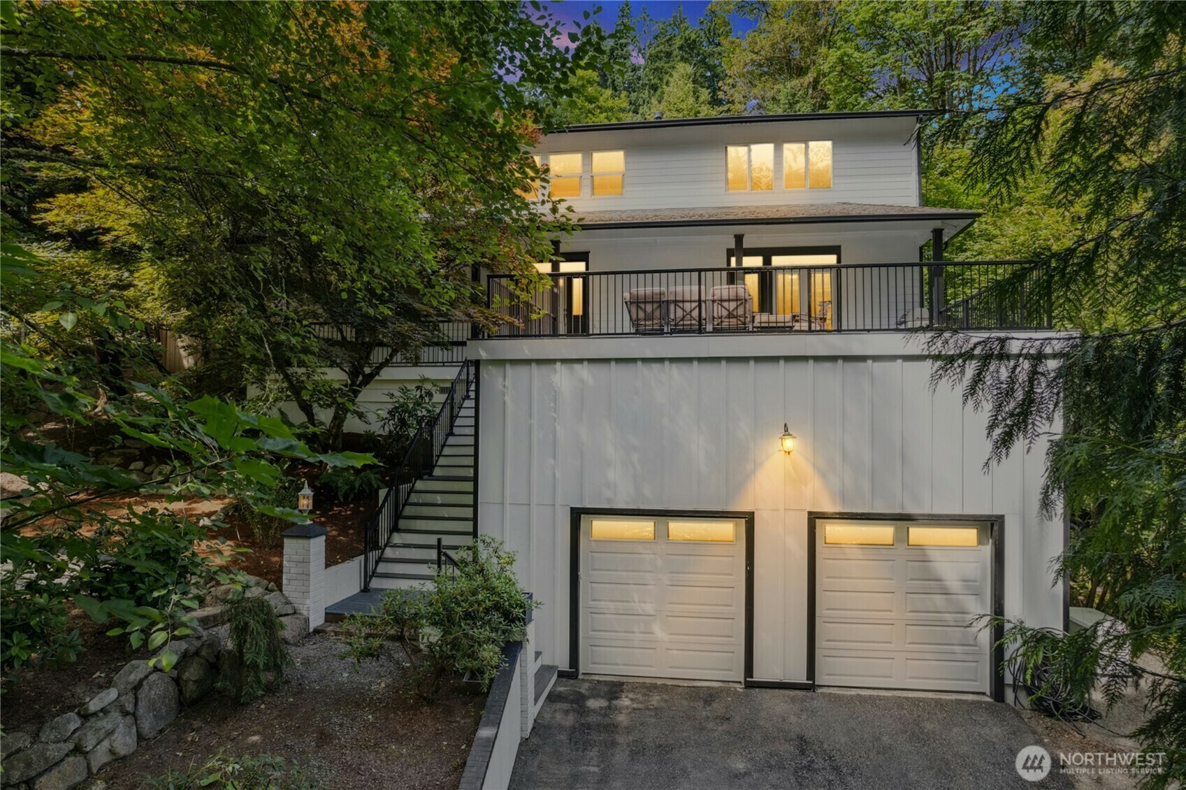 Property Photo: 17519 33rd Avenue NE WA 98155