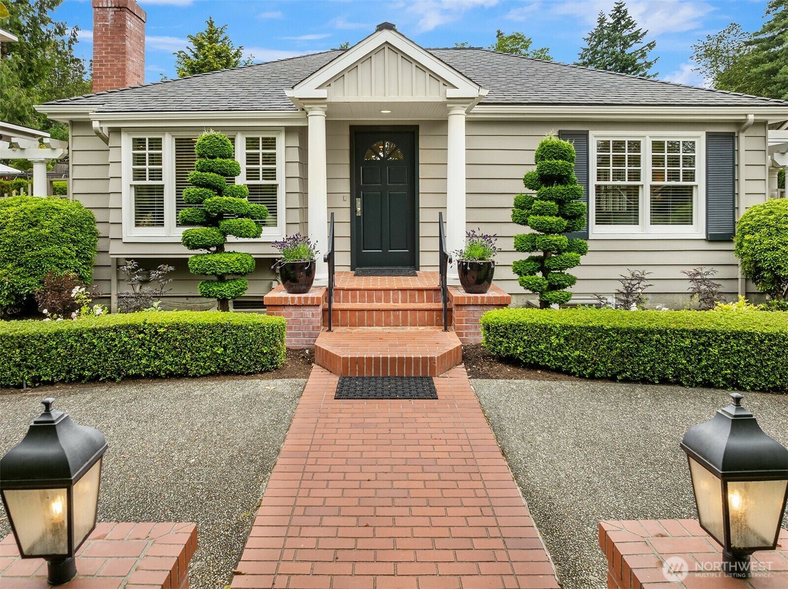 Property Photo: 214 10th Avenue WA 98033
