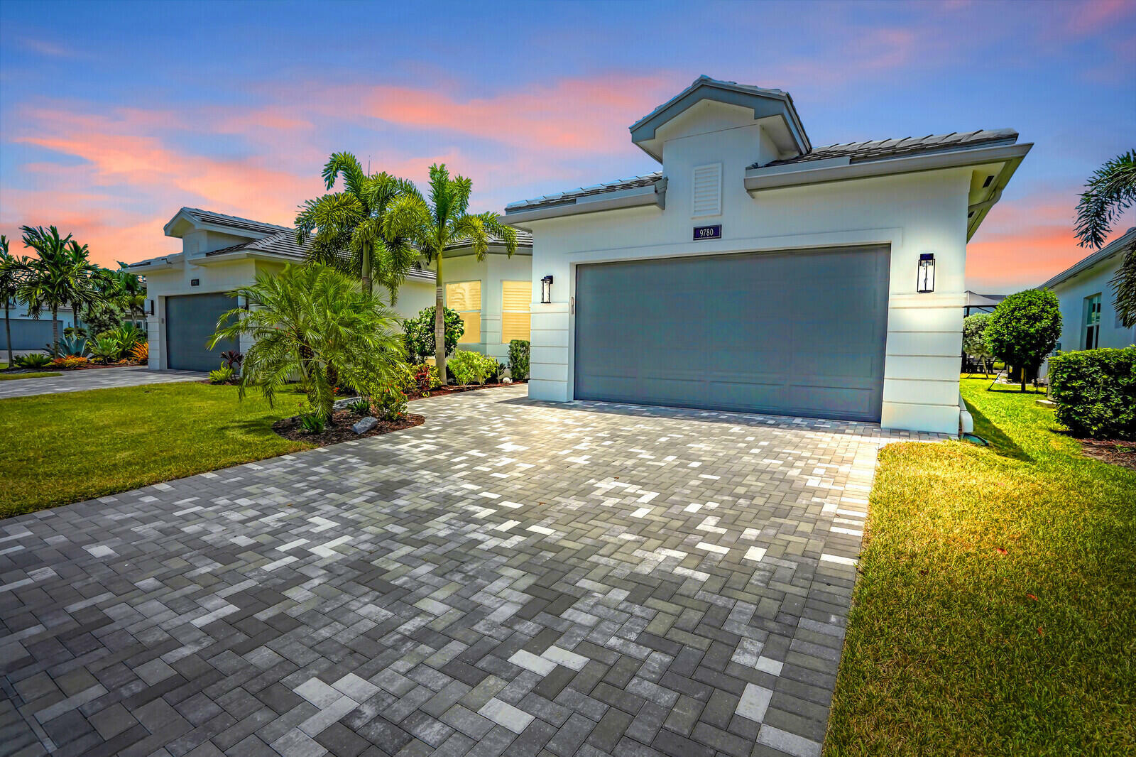 Property Photo:  9780 Golden Dunes Lane  FL 33473 