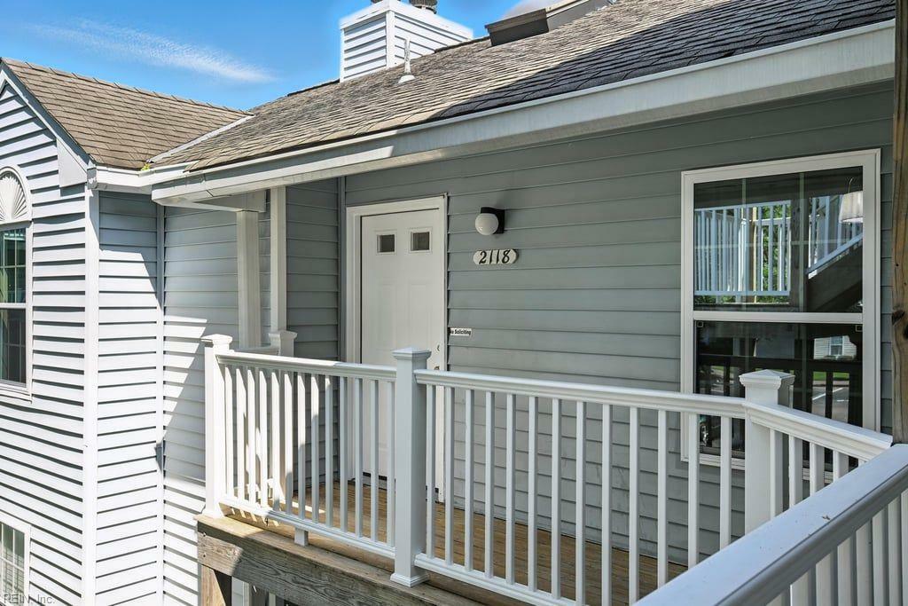 Property Photo: 2118 Retreat Ct VA 23454