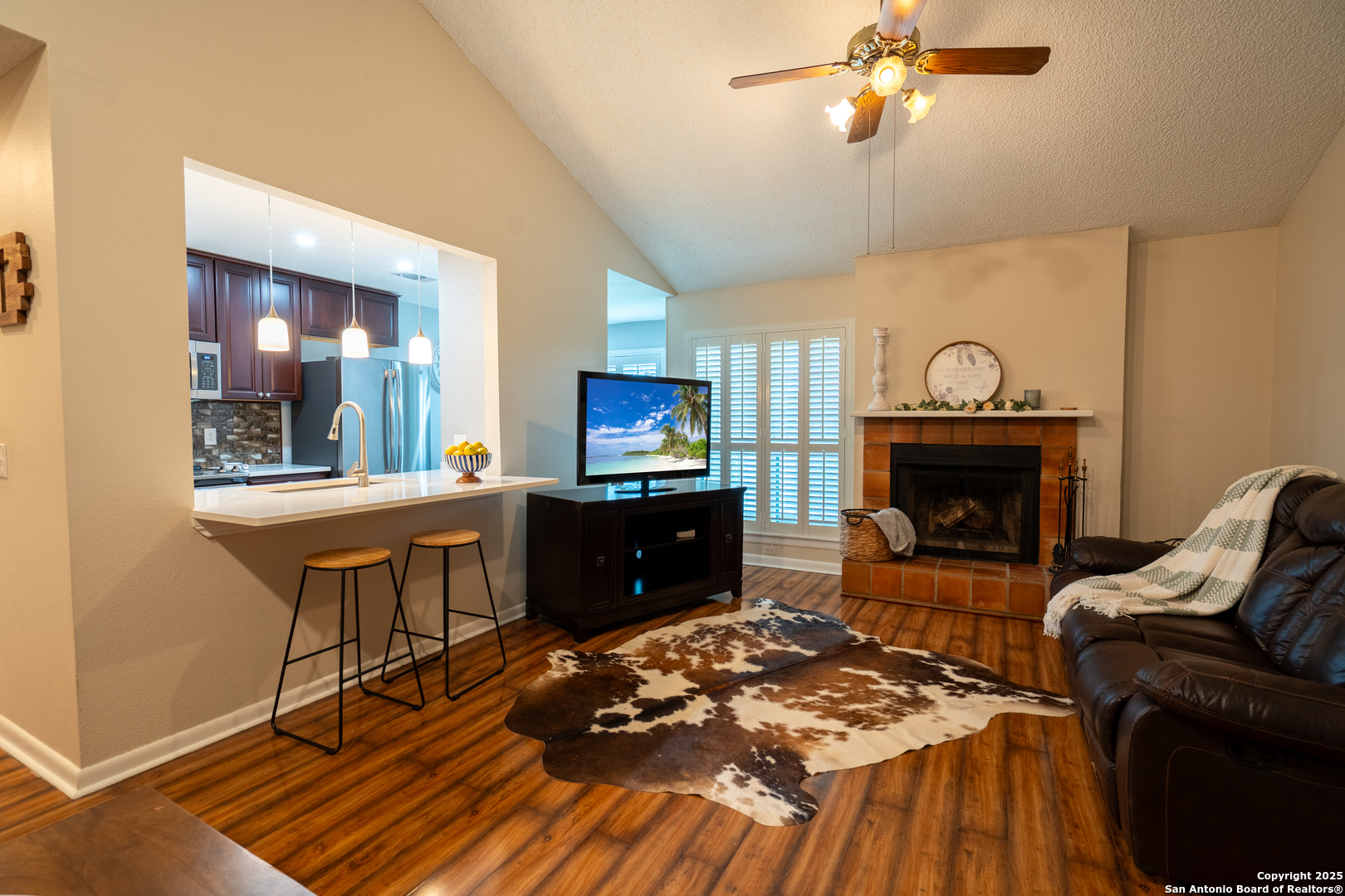 Property Photo:  2255 Thousand Oaks Dr 105  TX 78232 