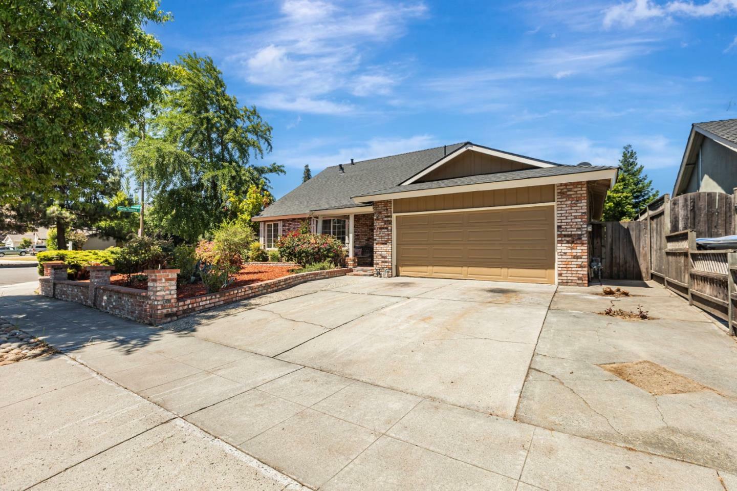 Property Photo: 302 Henderson Drive CA 95123