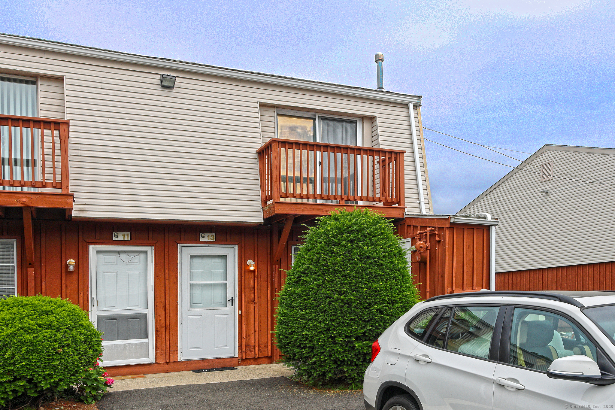 Property Photo: 330 Short Beach Road Apt G13 CT 06512
