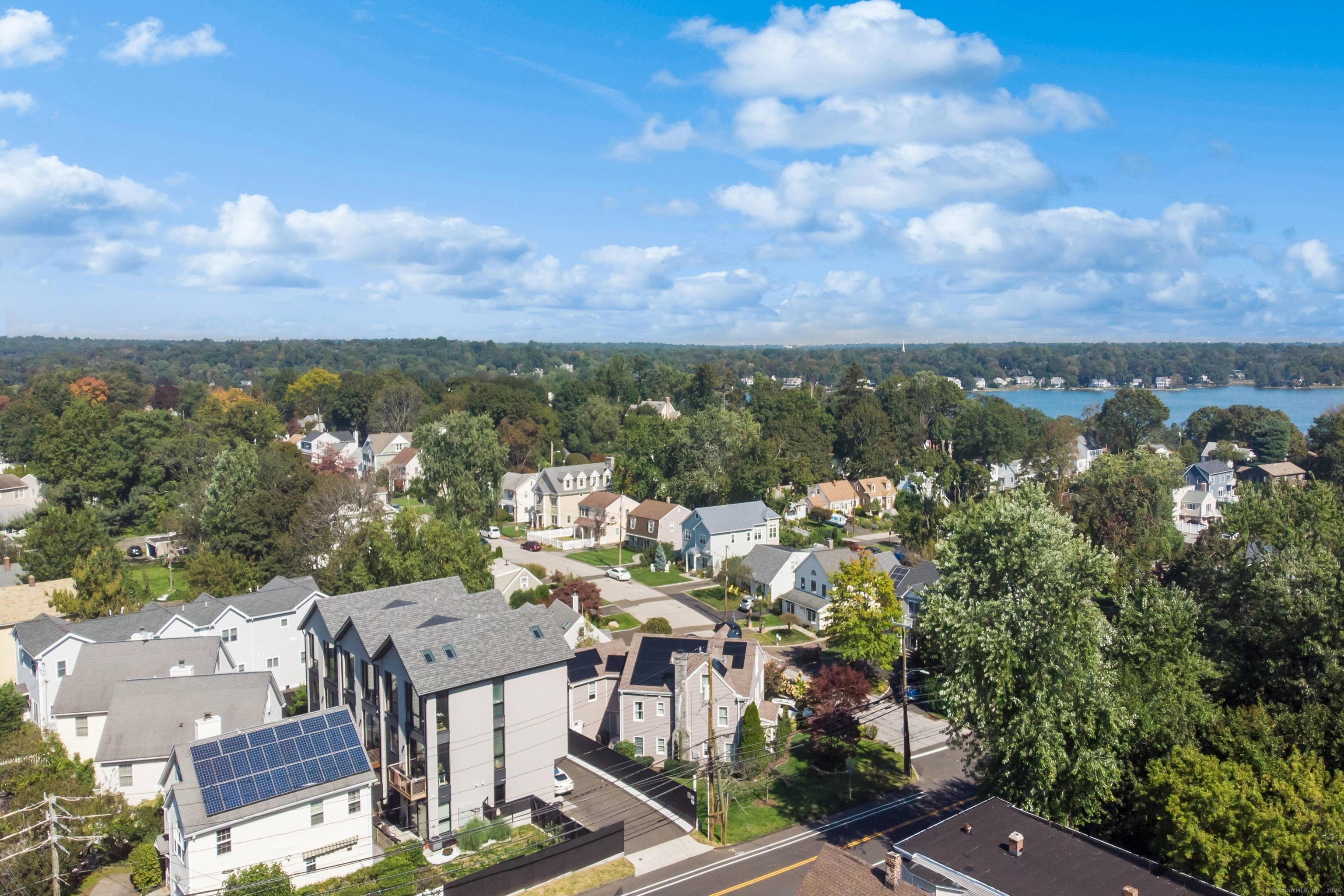 Property Photo:  998 Cove Road #1  CT 06902 
