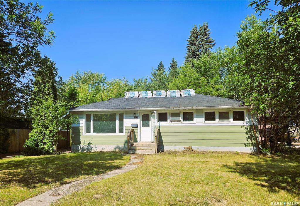 2526 Broadway Avenue  Saskatoon SK S7J 0Z2 photo
