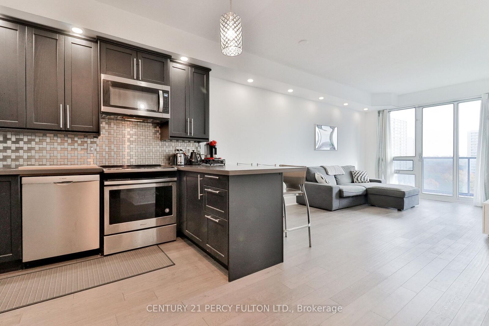 Photo de la propriété:  181 Wynford Drive 1201  ON M3C 0C6