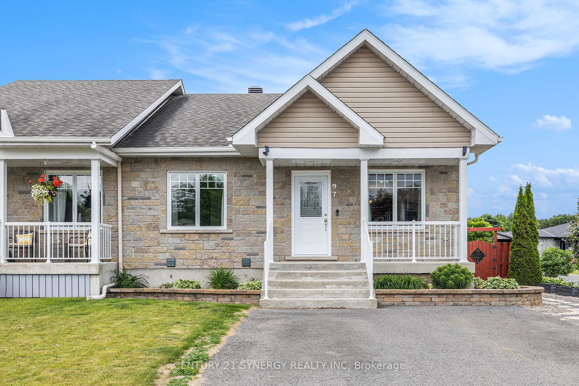 Photo de la propriété: 97 Pitre Street ON K0B 1A0