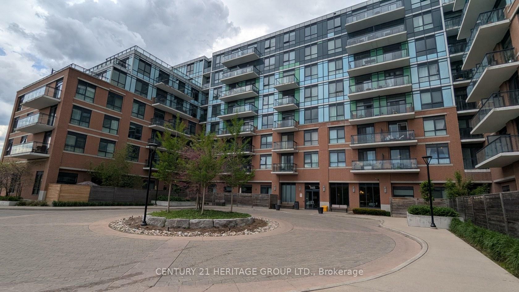 Property Photo: 11611 Yonge Street 701 ON L4E 1G2