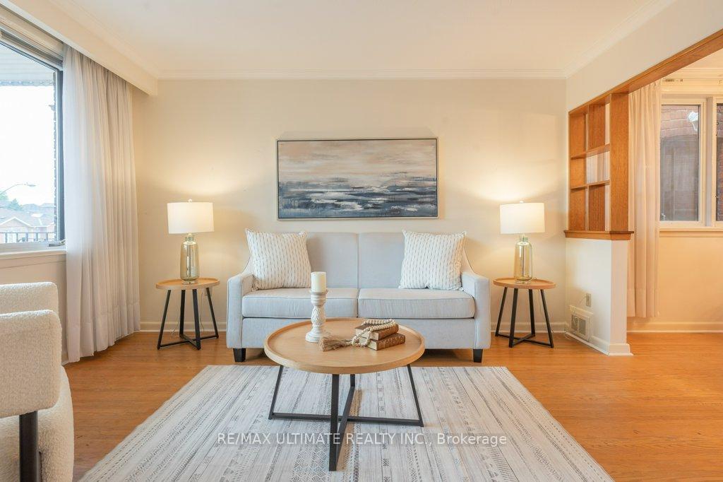 Property Photo:  28 Lacey Avenue  ON M6M 3L7 