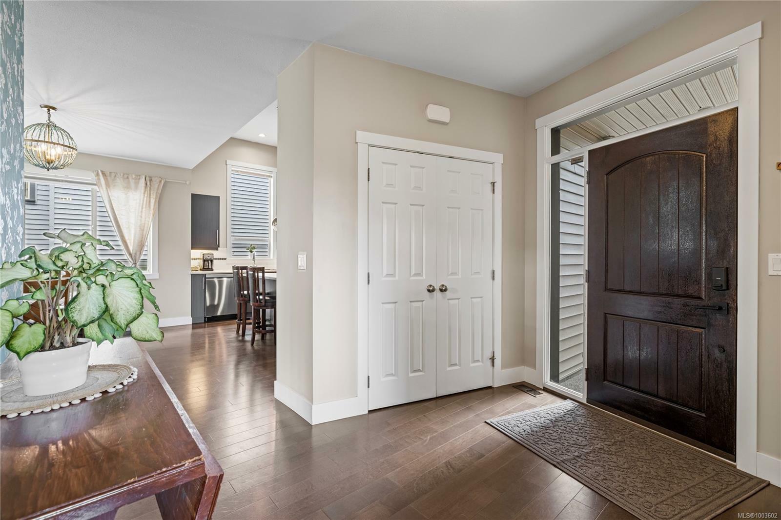 Property Photo:  204 Westwood Rd  BC V9R 6S3 